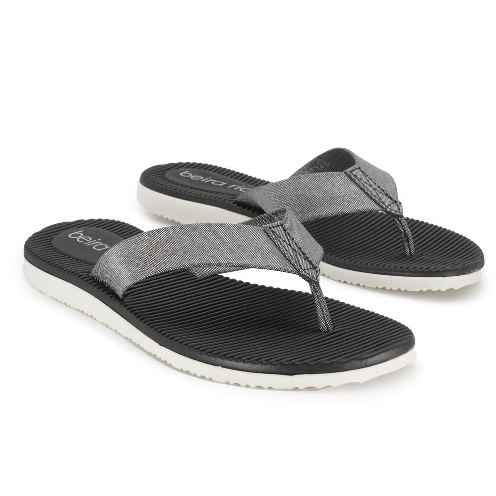 Foto 6 pulgar | Sandalia Flat Beira Rio Mady Holographic Negro para Mujer