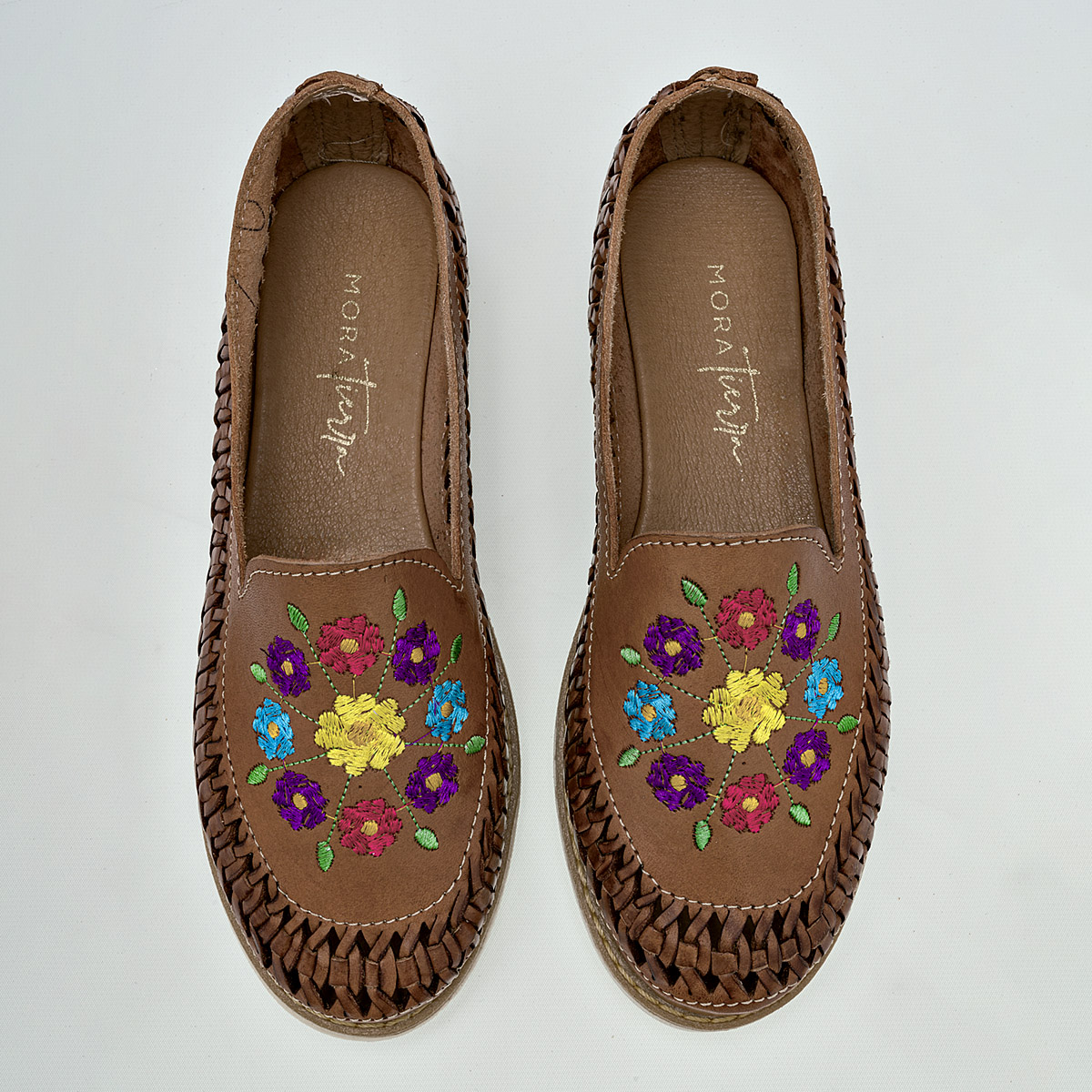 Foto 3 | Sandalia para Mujer Mora Tierra Camel 126107-e