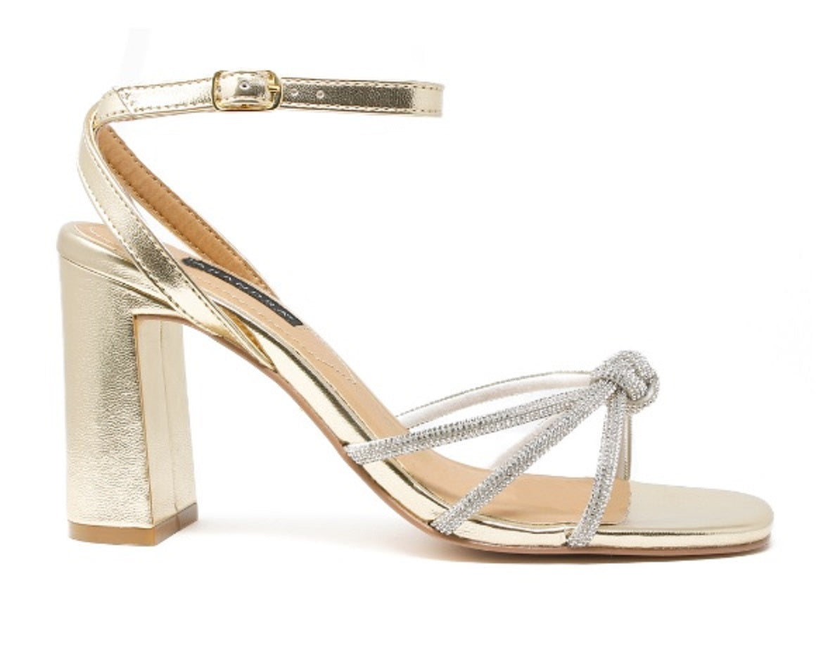Foto 1 | Sandalias de Tacón Salamandra 152-3805 Oro Ingles Morgan Formal Dama