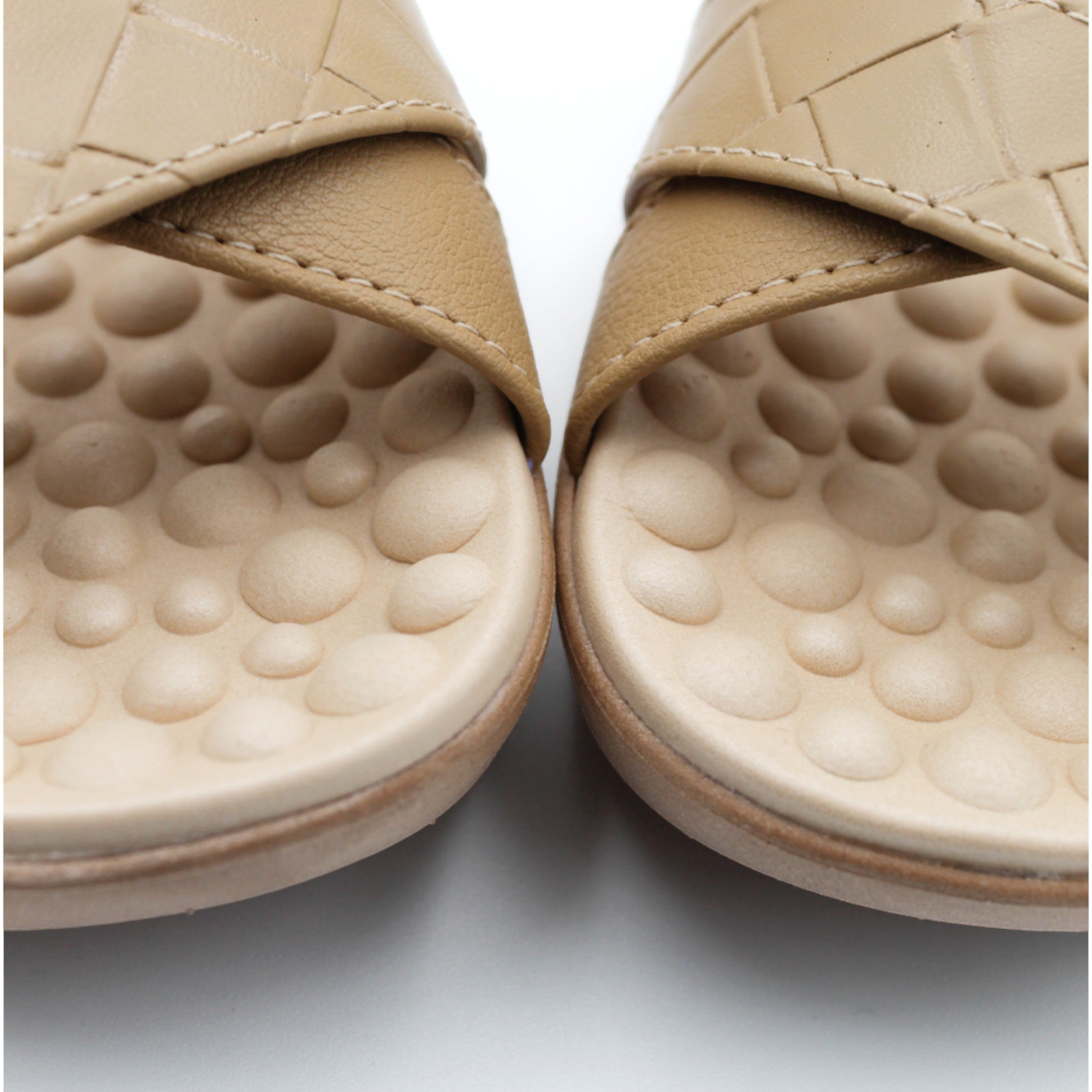 Foto 5 pulgar | Sandalias De Piso Exterior Piel Vegana Color Café Para Mujer De Rbcollection