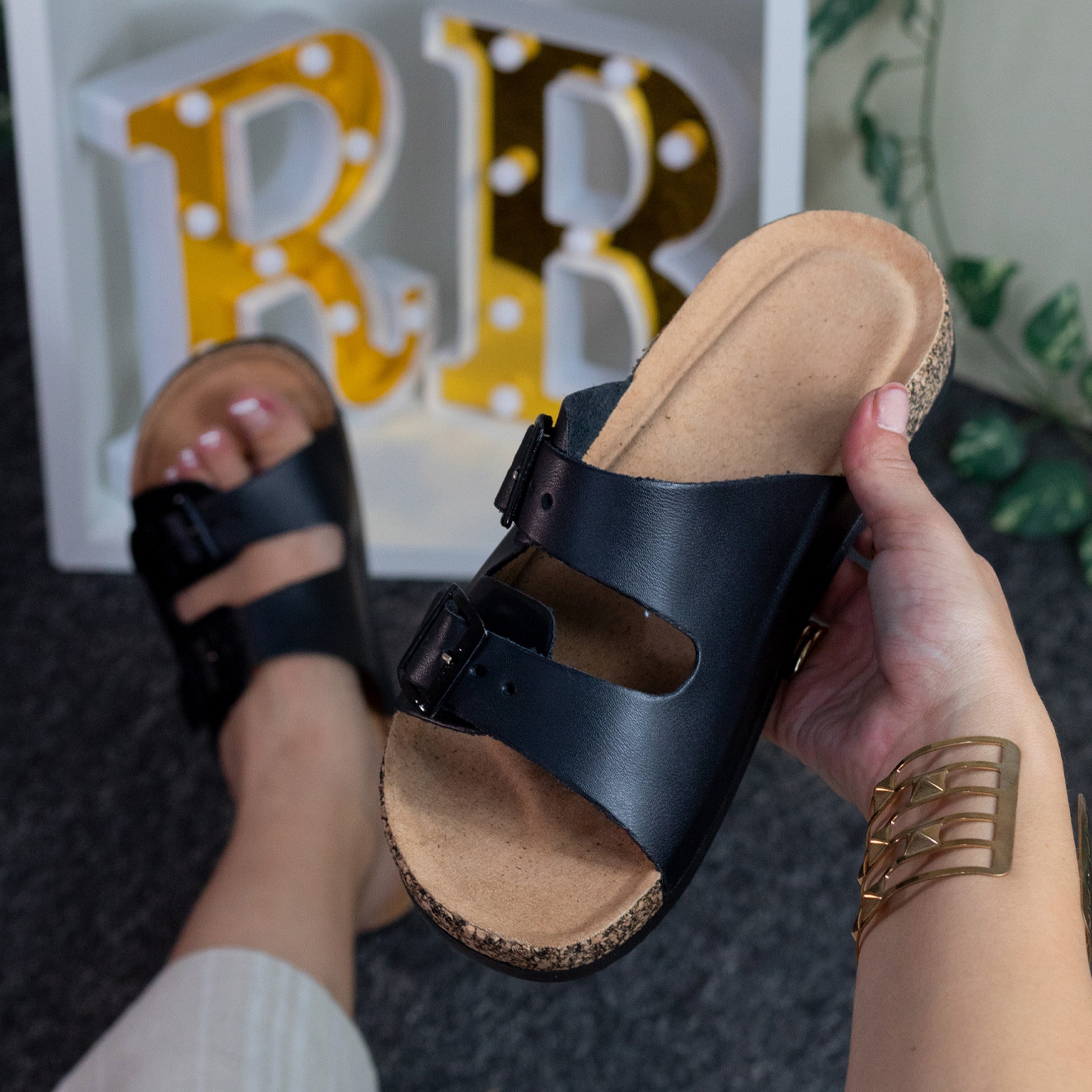Foto 3 pulgar | Sandalias RbCollection color Negro para Mujer