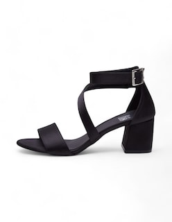 Foto 2 | Sandalias Calzado Watanabe Color Negro Tacones Satinados