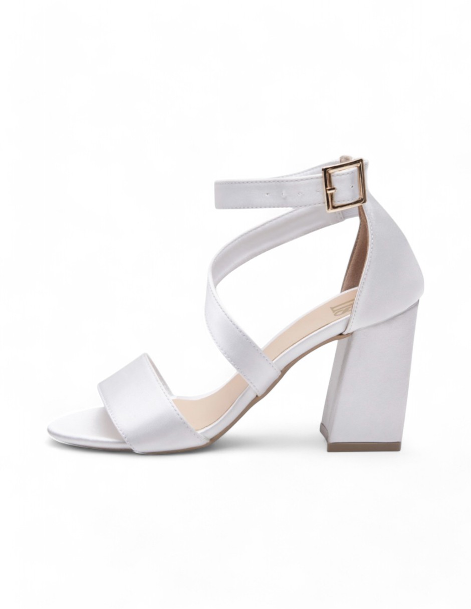 Foto 3 pulgar | Sandalias Calzado Watanabe Color Blanco Tacones Satinados