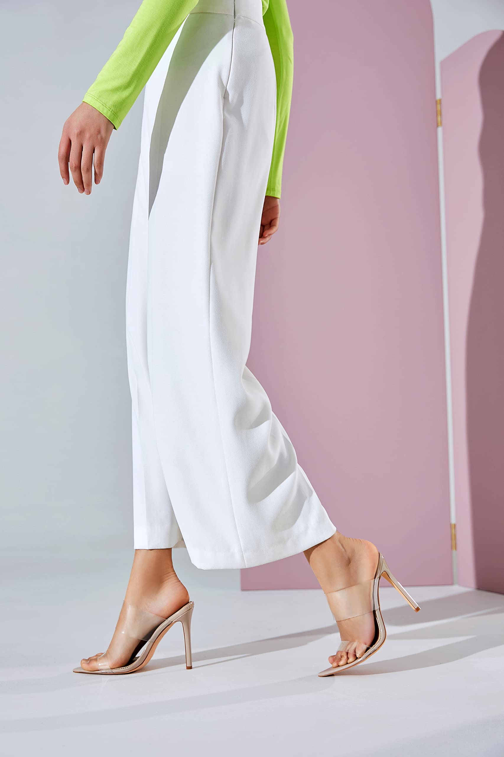 Foto 3 | Sandalias Vívidamente Transparentes Con Tacón Puntiagudo Y Correa Transparente - Venta Internacional.