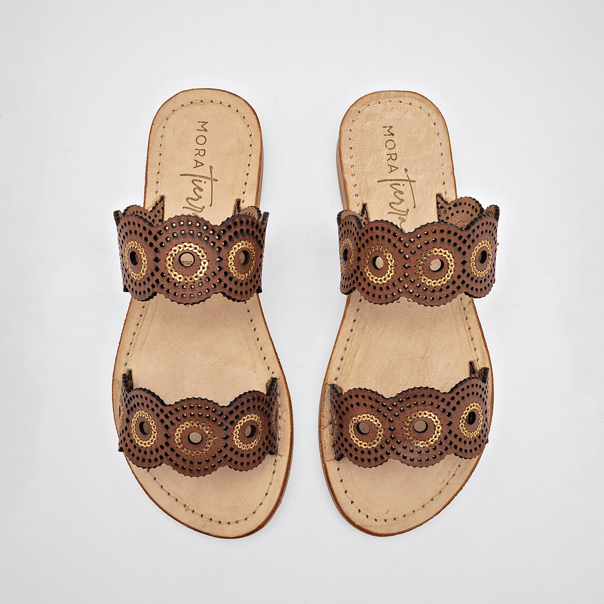 Foto 4 pulgar | Mora Tierra Sandalia Para Mujer Camel Cod.132500