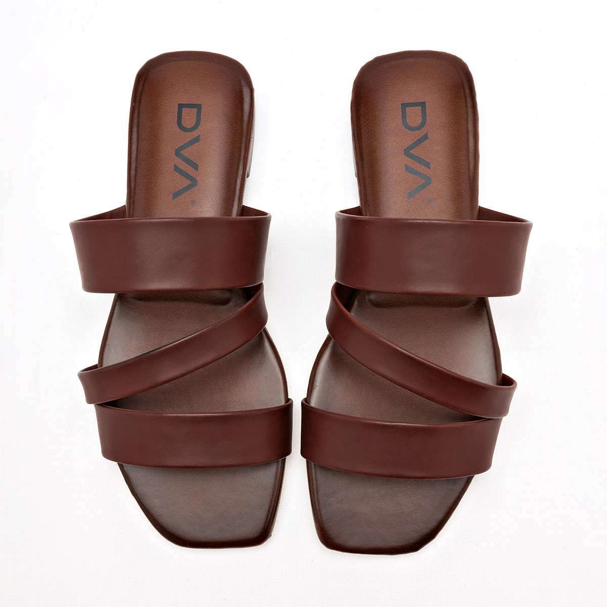 Foto 4 pulgar | Dva Sandalia Para Mujer Café Cod.132047