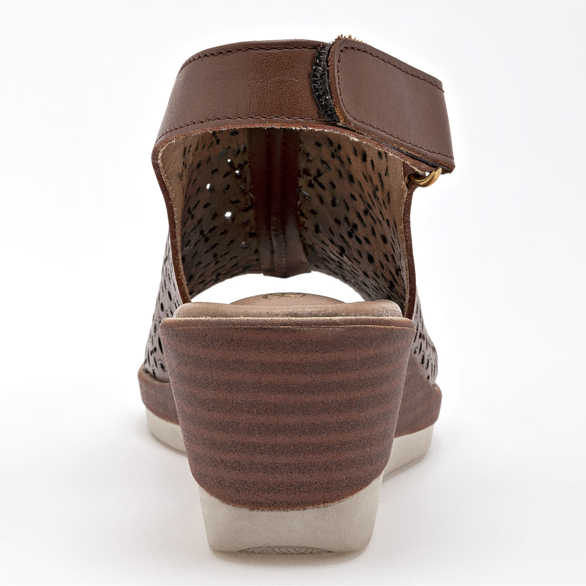 Foto 3 | Cruz Shoes Sandalia Para Mujer Café Cod.131998