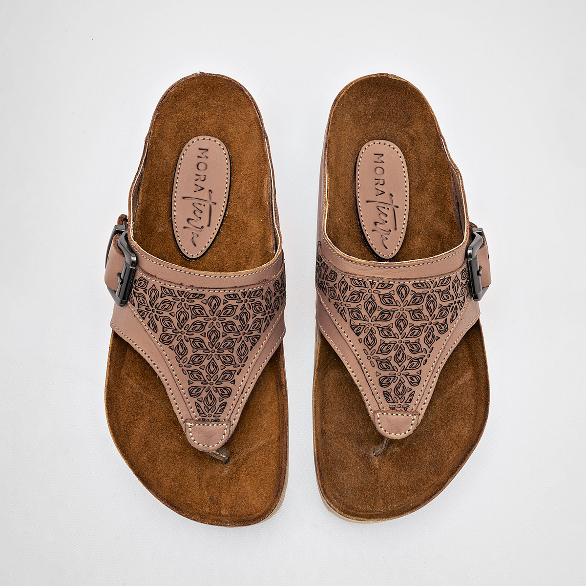 Foto 4 pulgar | Mora Tierra Sandalia Para Mujer Camel Cod.131754
