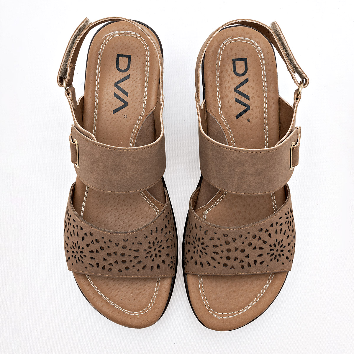Foto 4 pulgar | Dva Sandalia Para Mujer Camel Cod.132050