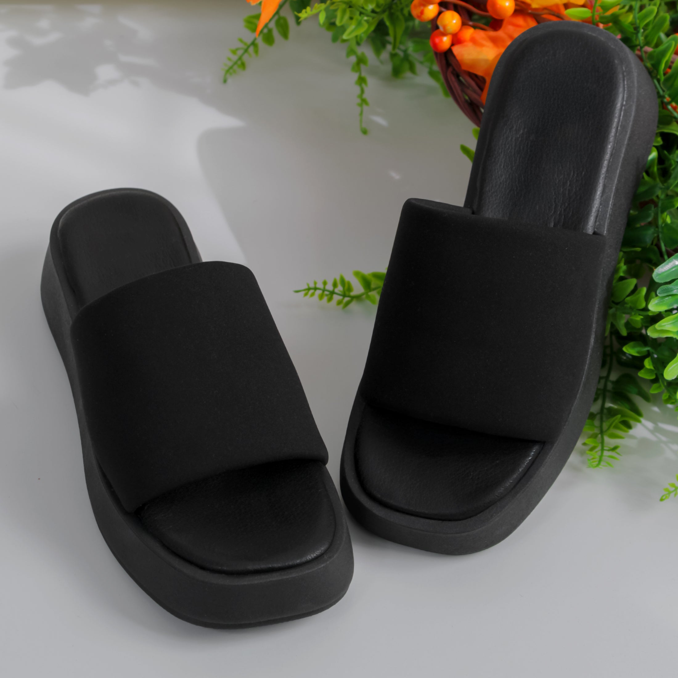 Foto 2 pulgar | Sandalias De Piso Exterior Textil Color Negro Para Mujer De Rbbasics