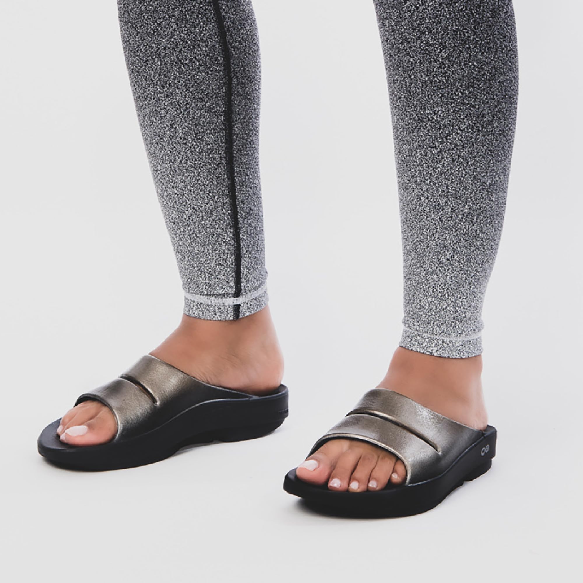Foto 7 pulgar | Zapatos Oofos Ooahh Luxe Recovery Slide Latte Para Mujer, Talla 9 - Venta Internacional.