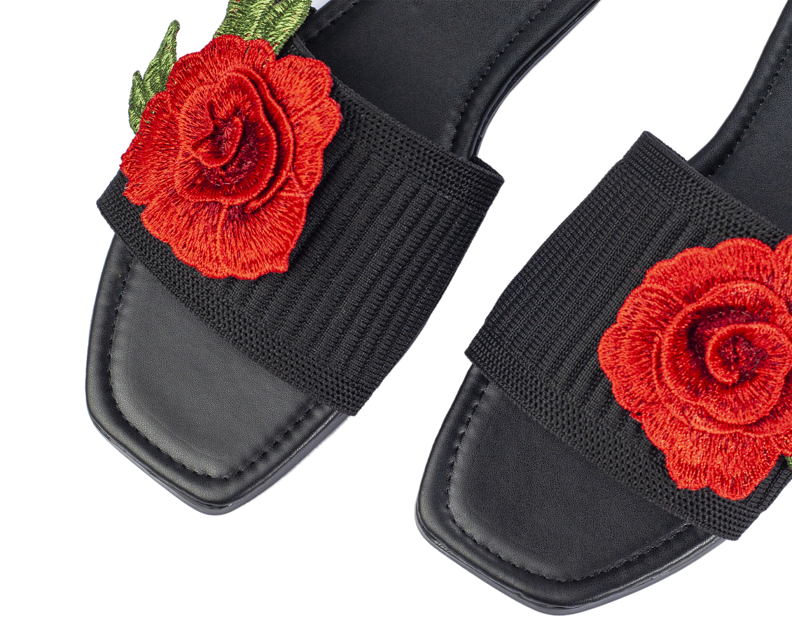 Foto 3 pulgar | Sandalia De Piso A Ángelozano Adornada Con Flores Rojas, Color Negro