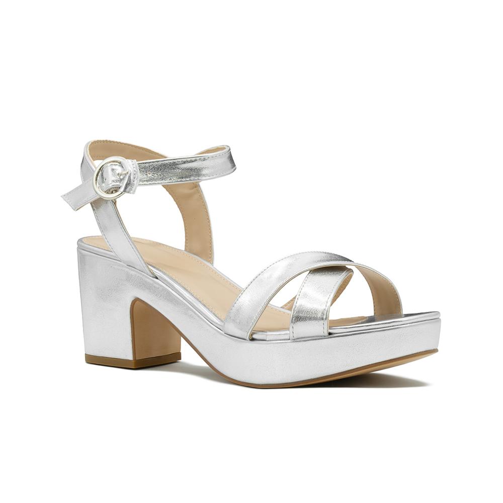 Sandalia Formal Con Tacon Y Correa Color Plateado 22-26 Plateado