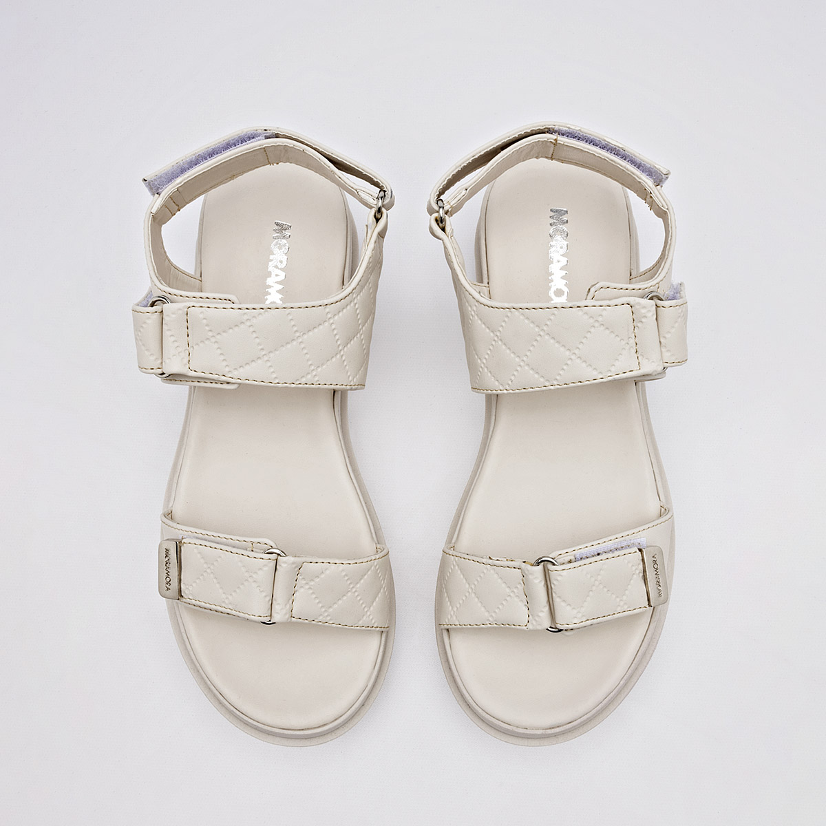 Foto 4 pulgar | Moramora Sandalia Para Mujer Latte