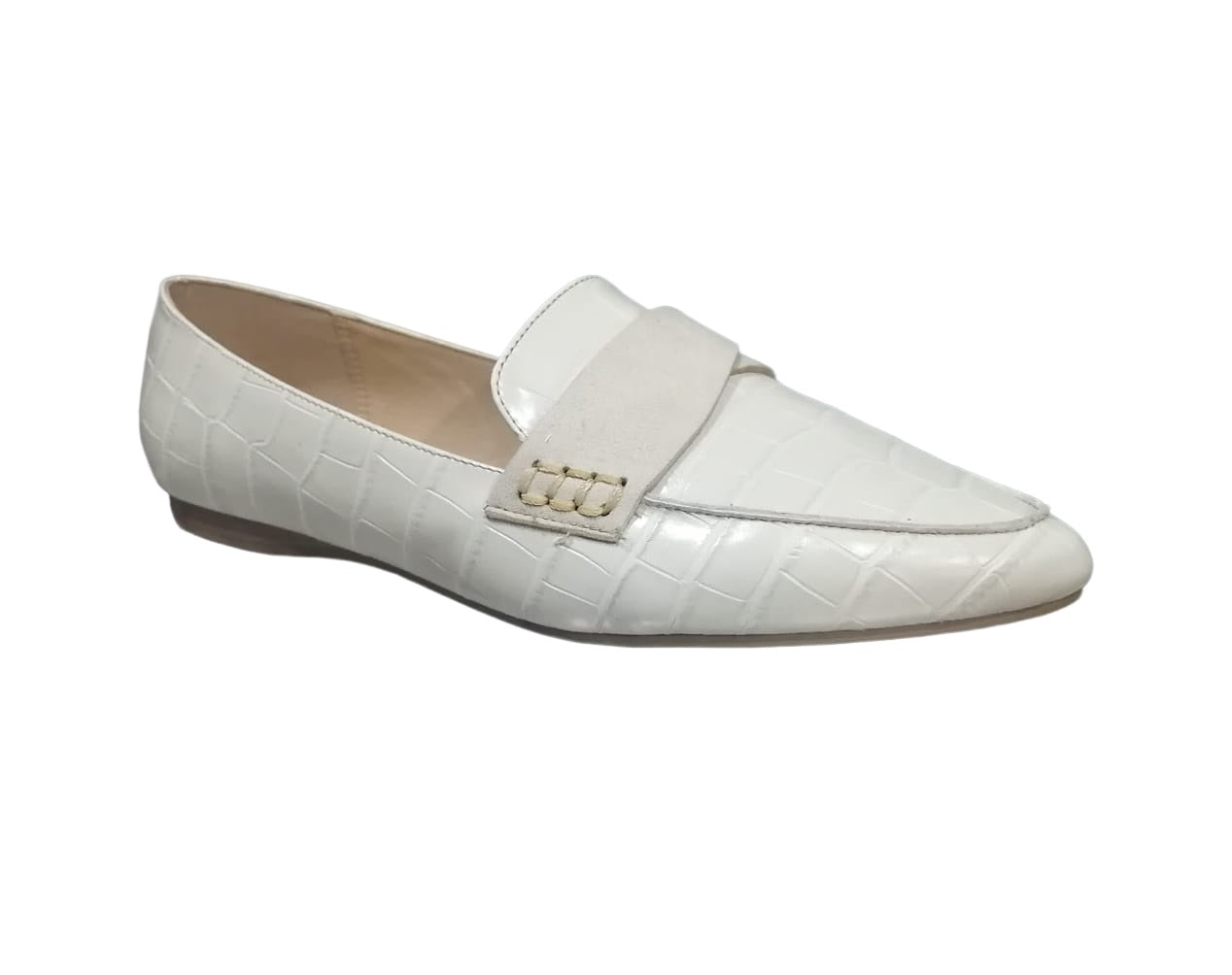 Zapato Danae Nuñez P22190175 color Latte Drilo Casual