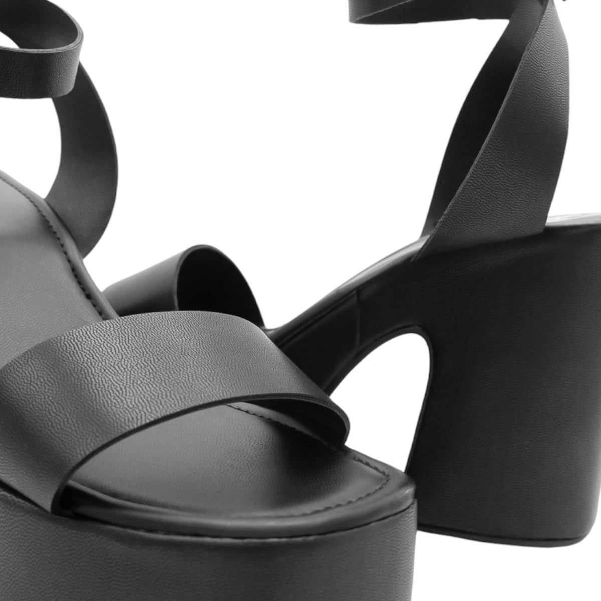 Foto 7 pulgar | Sandalia Con Tacón Rbbasics Exterior Piel Vegana Negro Para Mujer
