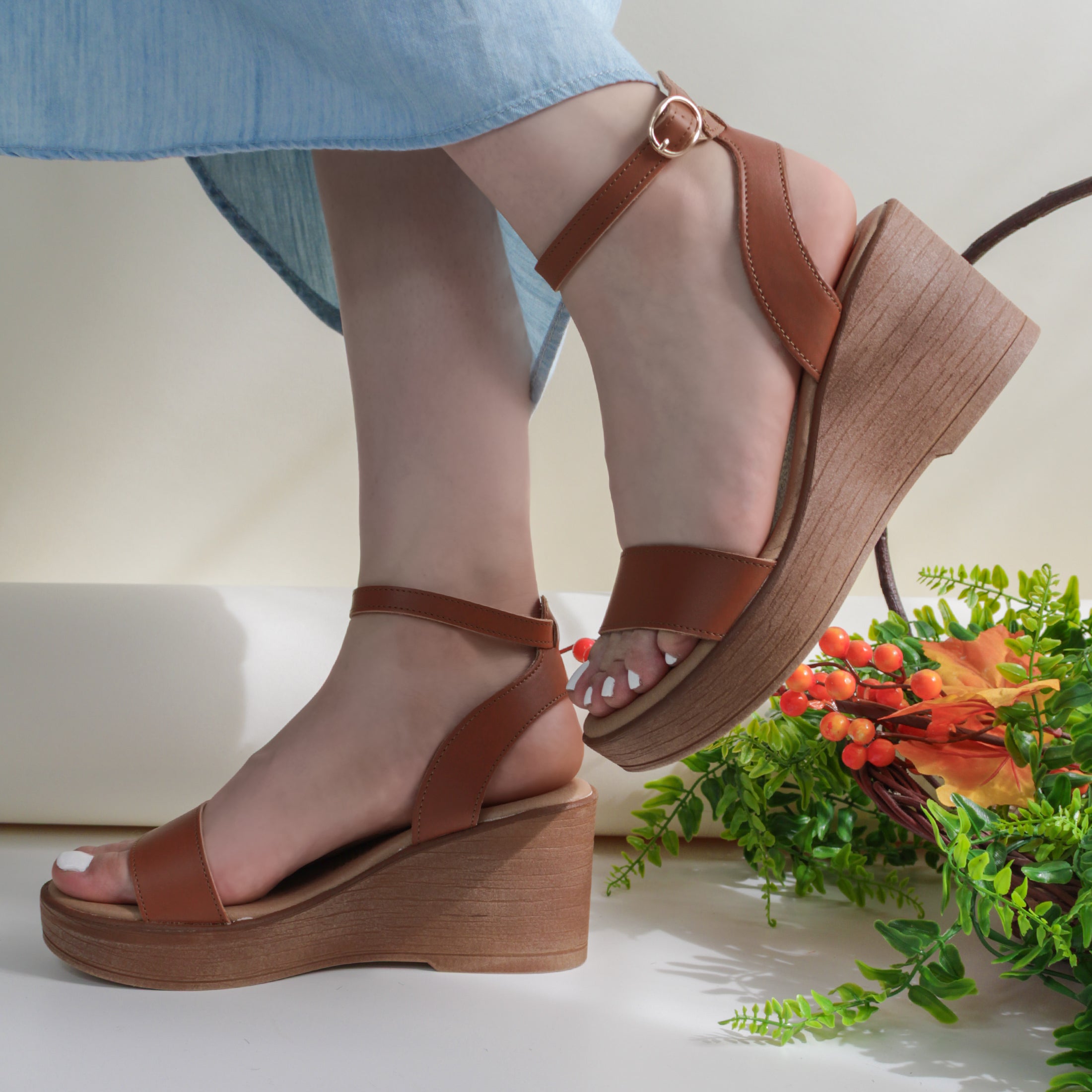 Foto 1 | Sandalias Con Plataforma Exterior Piel Vegana Color Café Para Mujer De Rbcollection