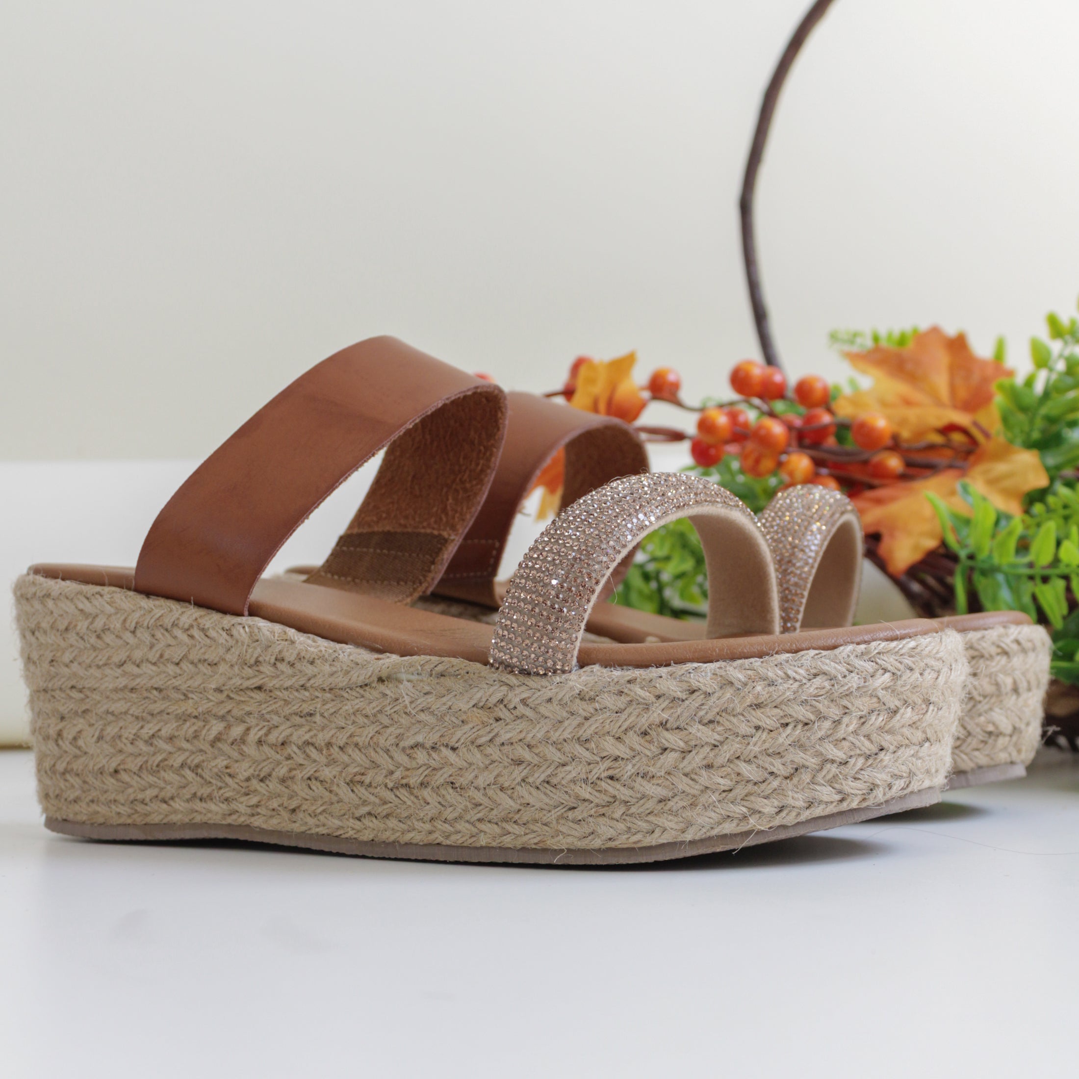 Foto 1 | Sandalias Con Plataforma Exterior Sintético Color Café Para Mujer De Rbcollection