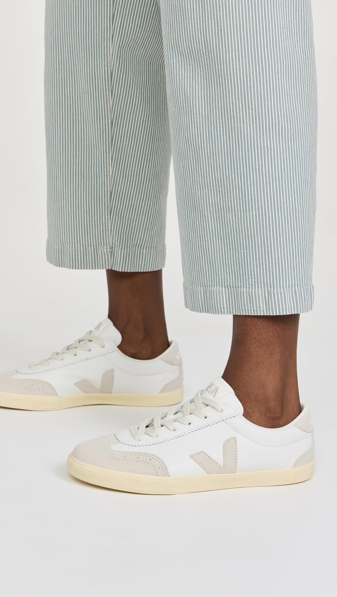 Foto 4 pulgar | Zapatilla Veja Volley Para Mujer, Piel Blanca/natural, Talla 35 - Venta Internacional.