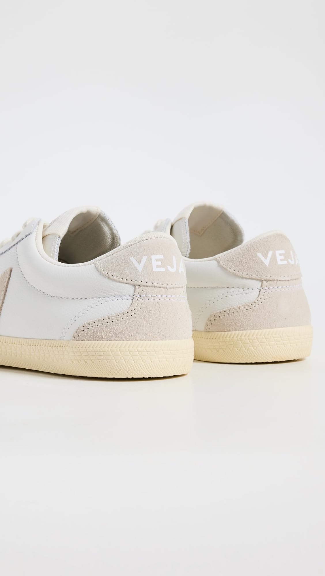 Foto 5 pulgar | Zapatilla Veja Volley Para Mujer, Piel Blanca/natural, Talla 35 - Venta Internacional.