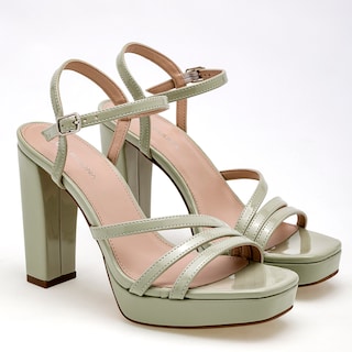 Foto 2 | Zapatilla Lady Paulina Verde Código 125333-e para Mujer