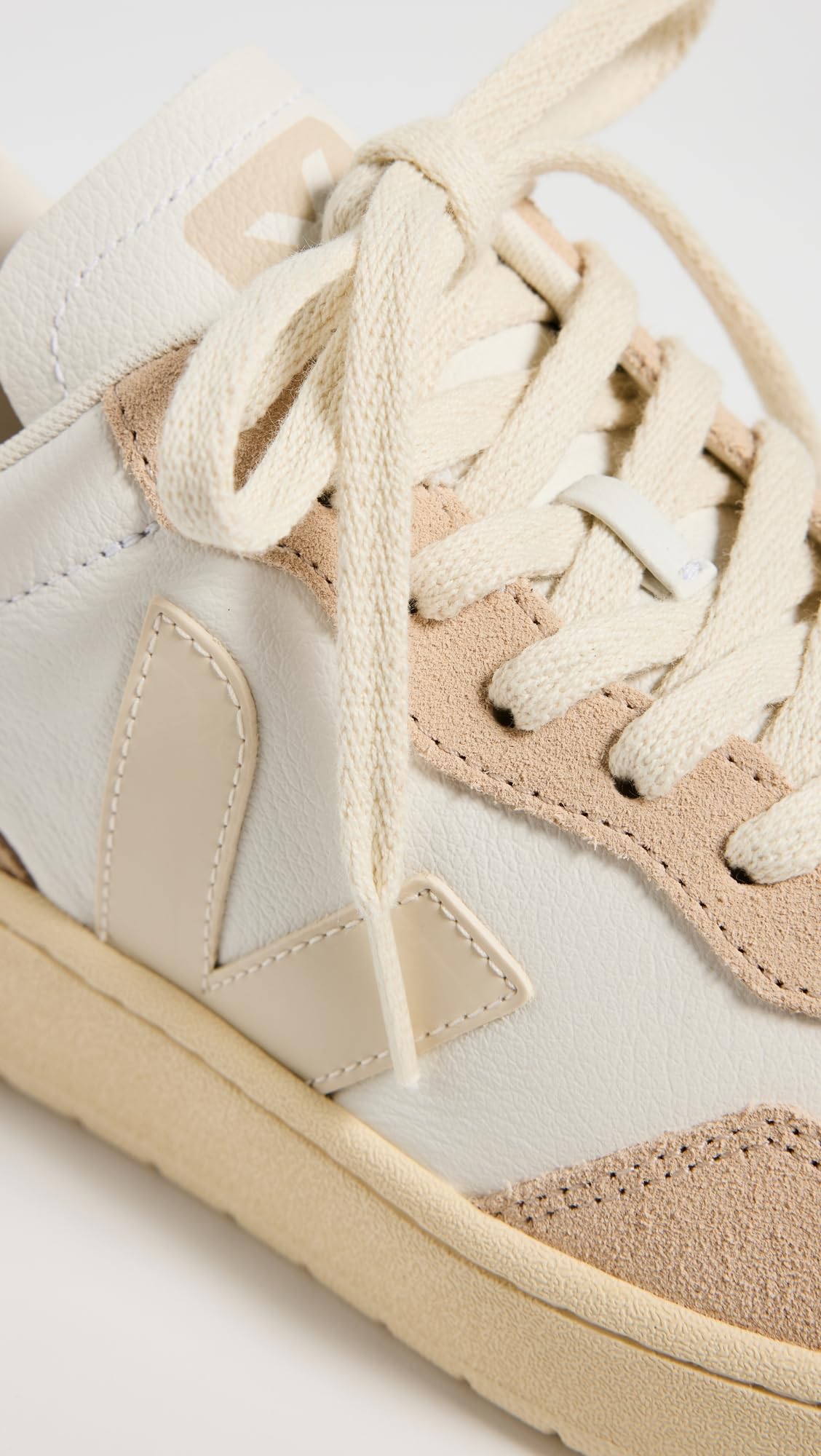 Foto 4 | Tenis Veja V-90 Pierre Leather para Mujer - Venta Internacional