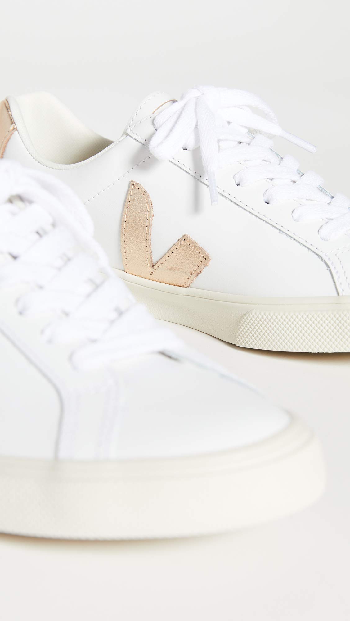 Foto 6 | Tenis Veja Esplar Logo Blancos para Mujer - Venta Internacional