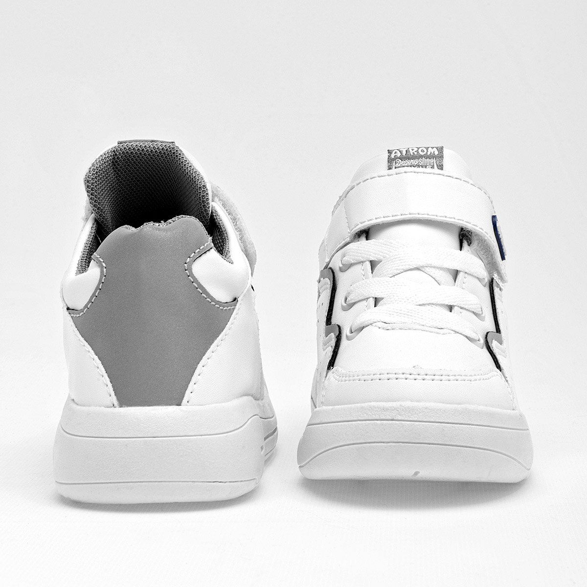 Foto 4 pulgar | Atrom Tenis Urbano Para Niño Blanco Gris
