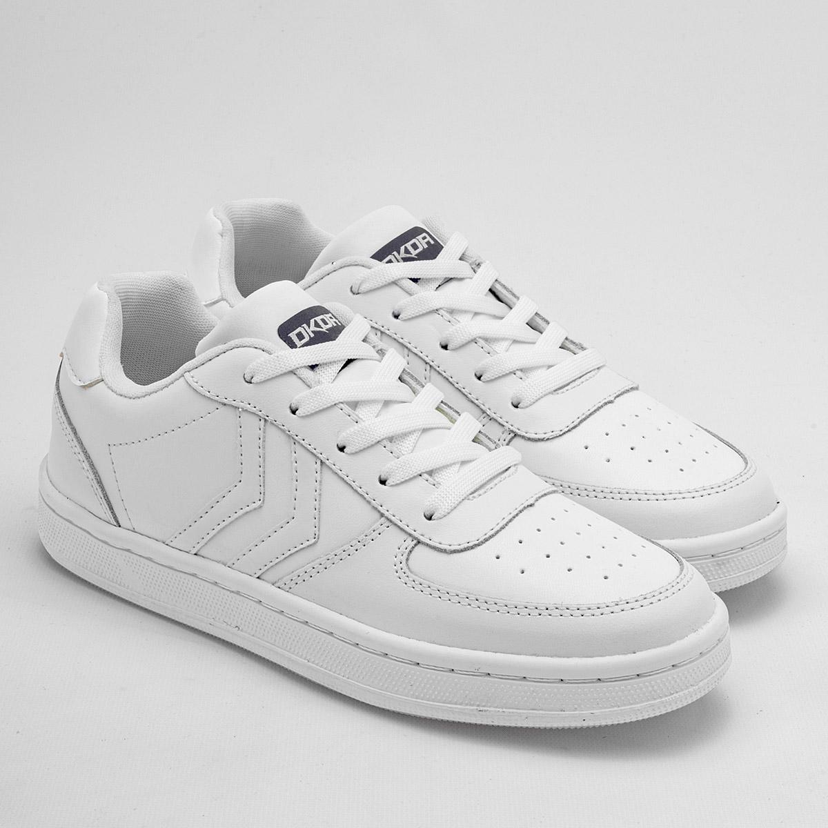 Foto 3 pulgar | Jhos Dkda Tenis Urbano Para Joven Blanco