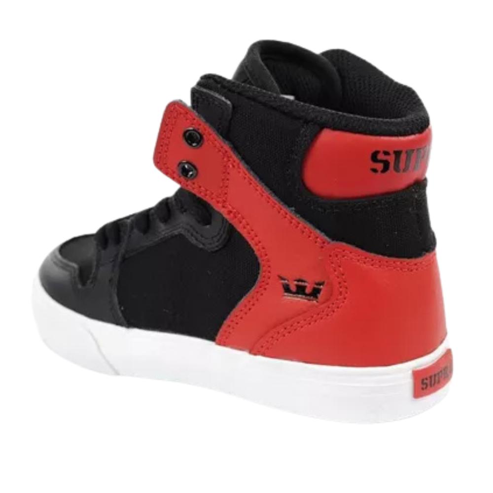 Foto 4 pulgar | Tenis De Bota Supra Kids Vaider Niño Negro Con Rojo Negro