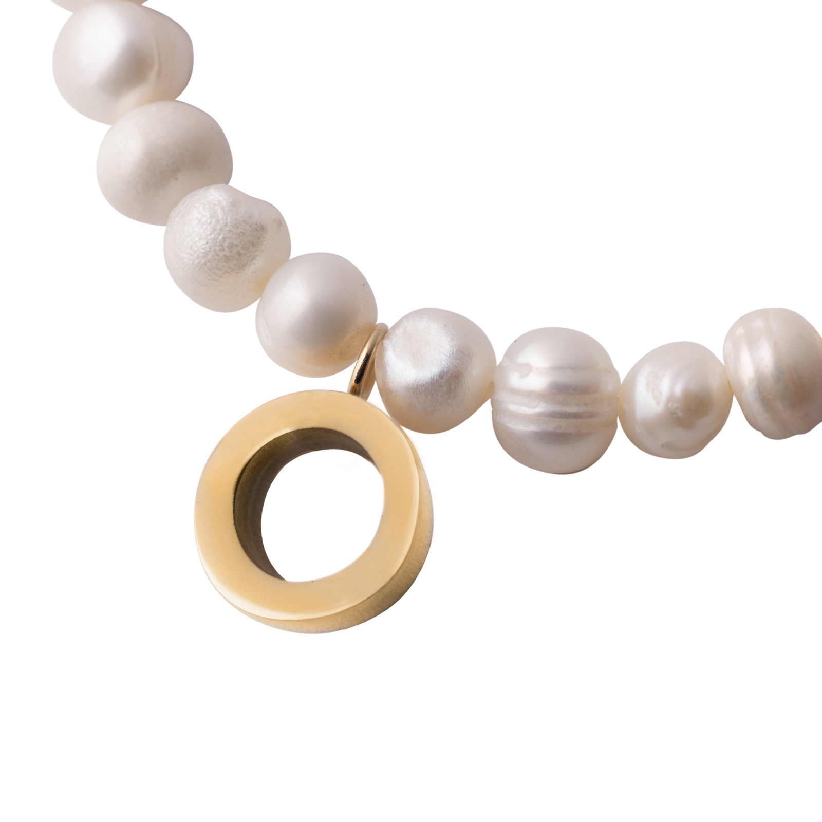 Foto 3 pulgar | Pulsera de Perlas Baño de Oro 18k LuckyLy Galia Letra O para Mujer