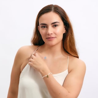 Foto 4 | Pulseras Mujer De Perlas Con Dije Oro 18k, Brazalete Con Dije De Acero Inoxidable Baño Oro 18k Luckyly, Modelo Annie