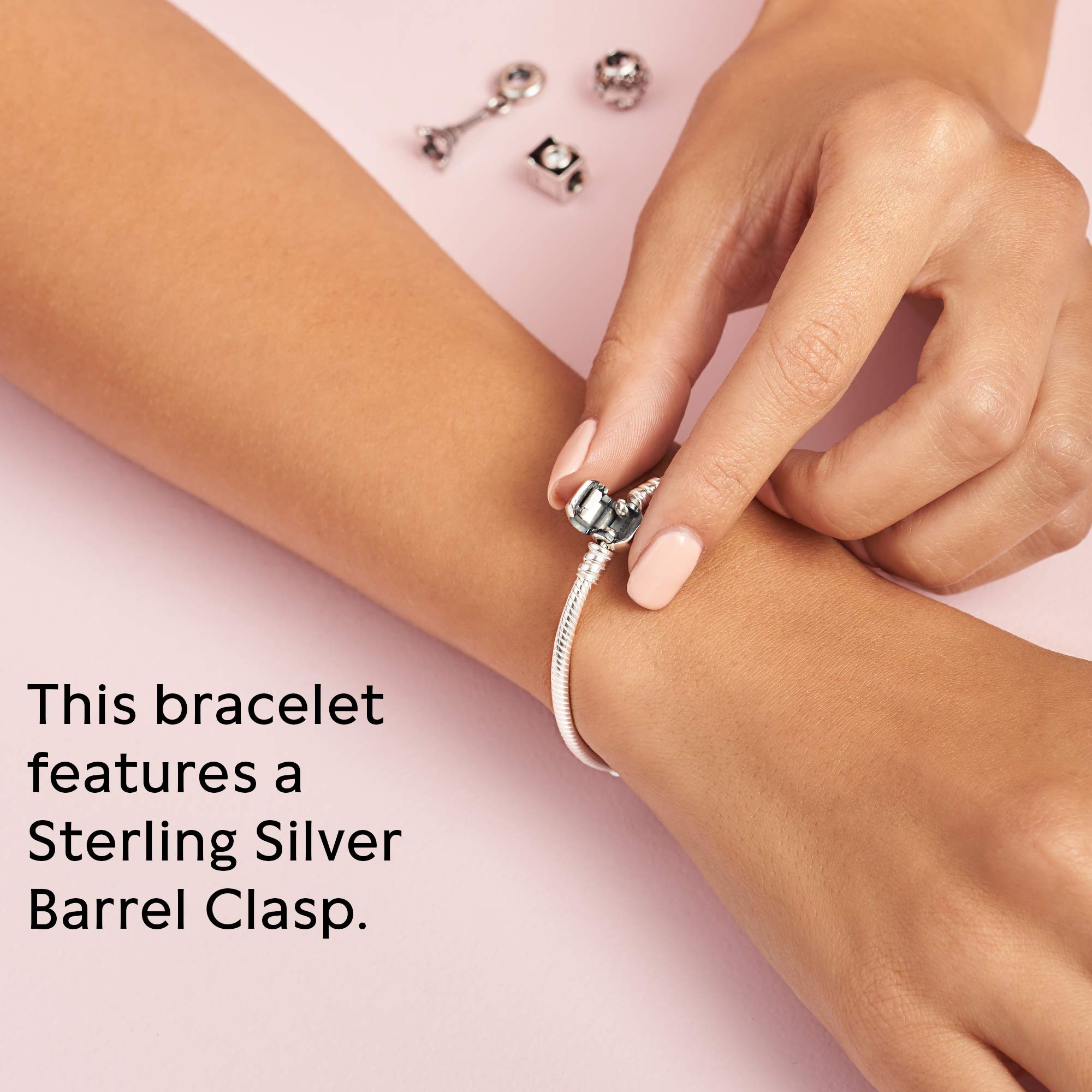 Foto 6 pulgar | Pulsera Pandora Moments Con Cierre Cilíndrico Y Cadena En Forma De Serpiente Plateada - Venta Internacional.