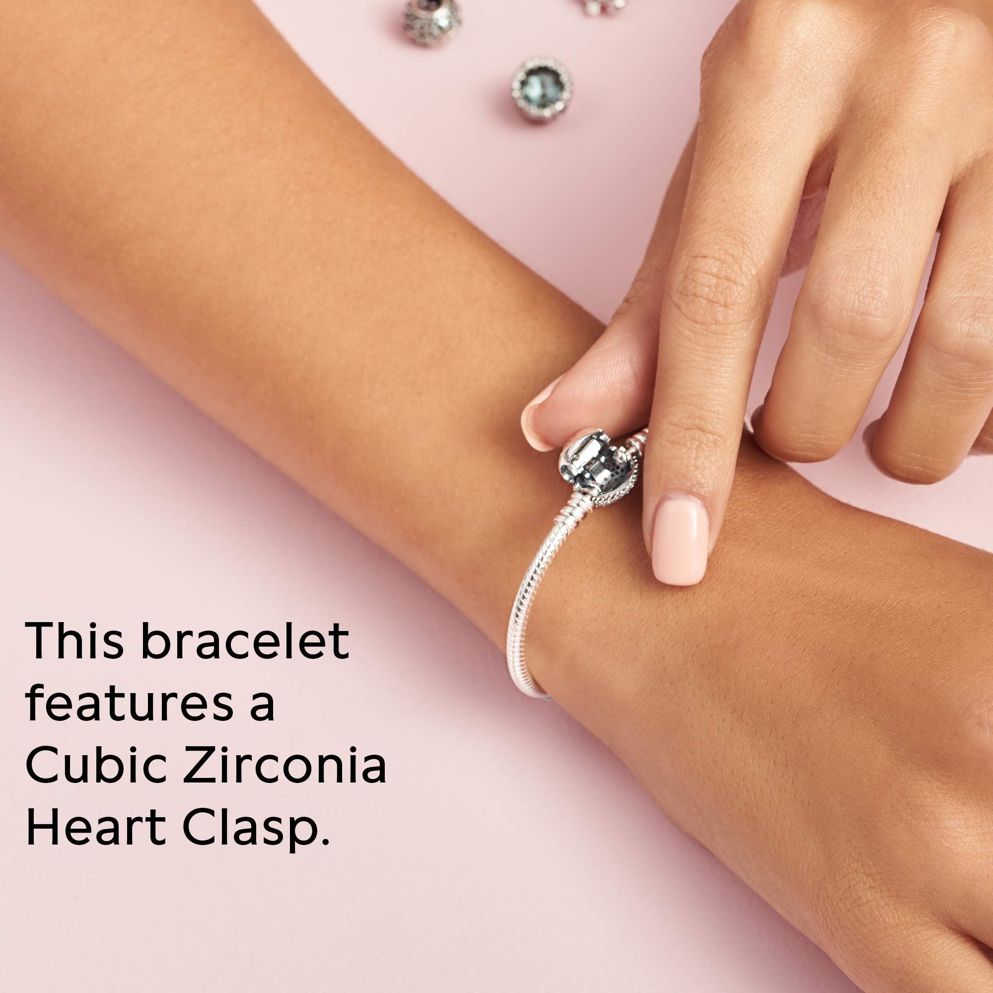 Foto 6 pulgar | Pulsera Pandora Moments Sparkling Heart Con Cierre De Corazón Plateado - Venta Internacional.