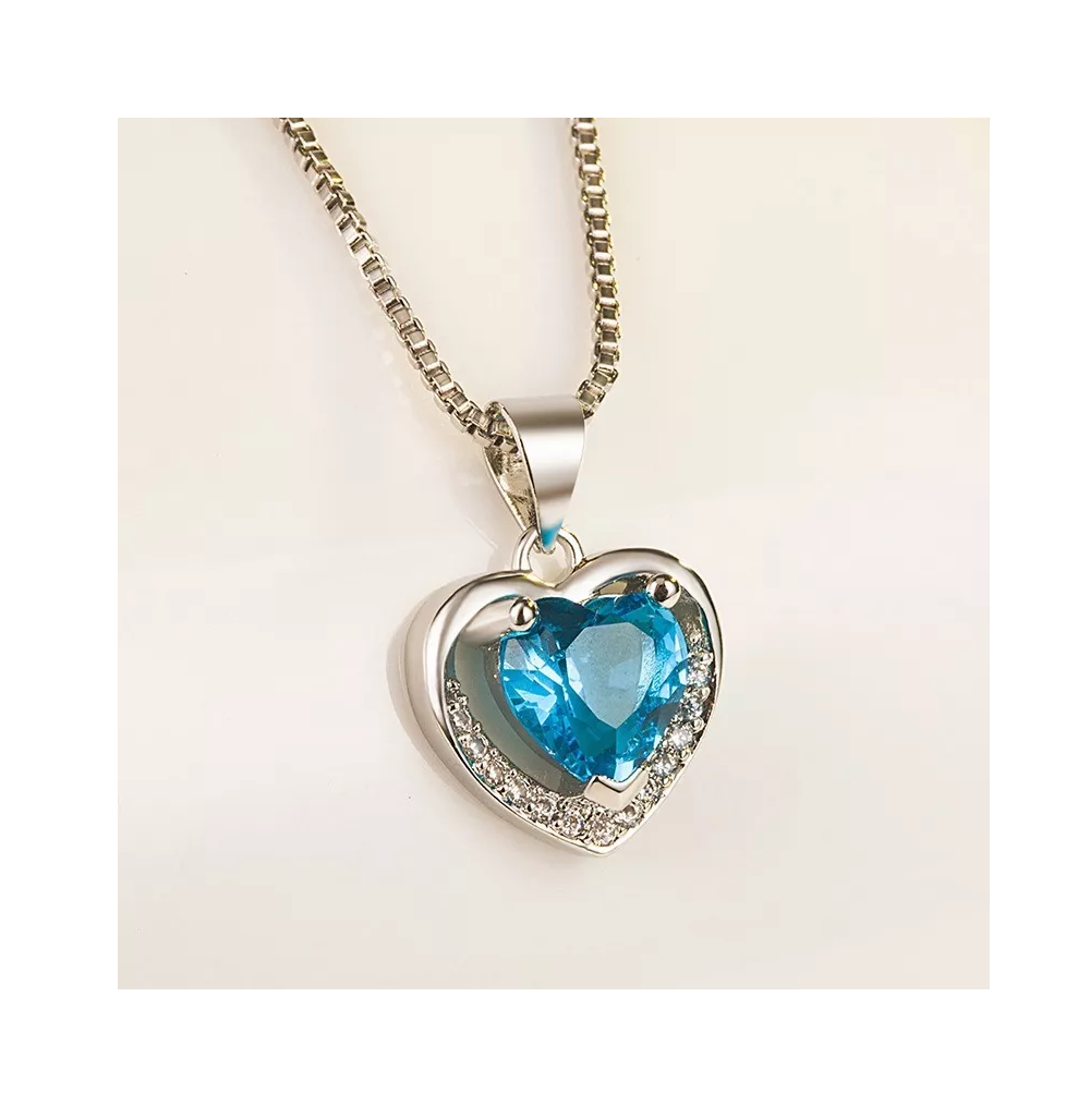 Foto 4 | Cadena con Colgante de Corazón Eterno + 2 Pendientes Belug color Azul