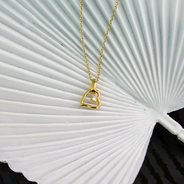 Foto 2 | Collar Para Mujer Con Cristal Fino Europeo En Forma De Corazón Chueco– Bañado En Oro 14k-