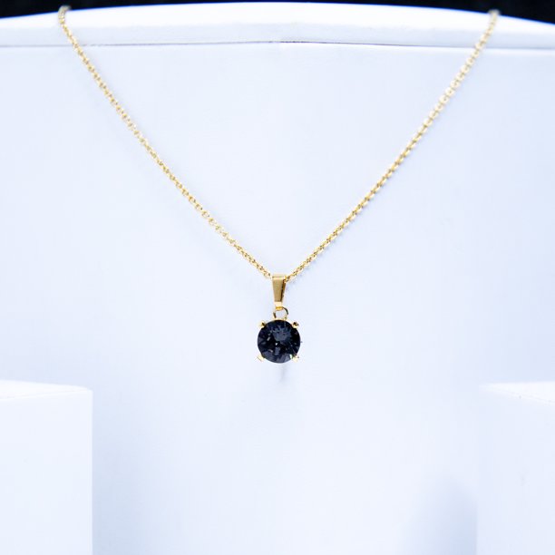 Foto 3 pulgar | Collar Solitario Elegante: Oro 10k Y Swarovski Negro - Un Clásico Moderno