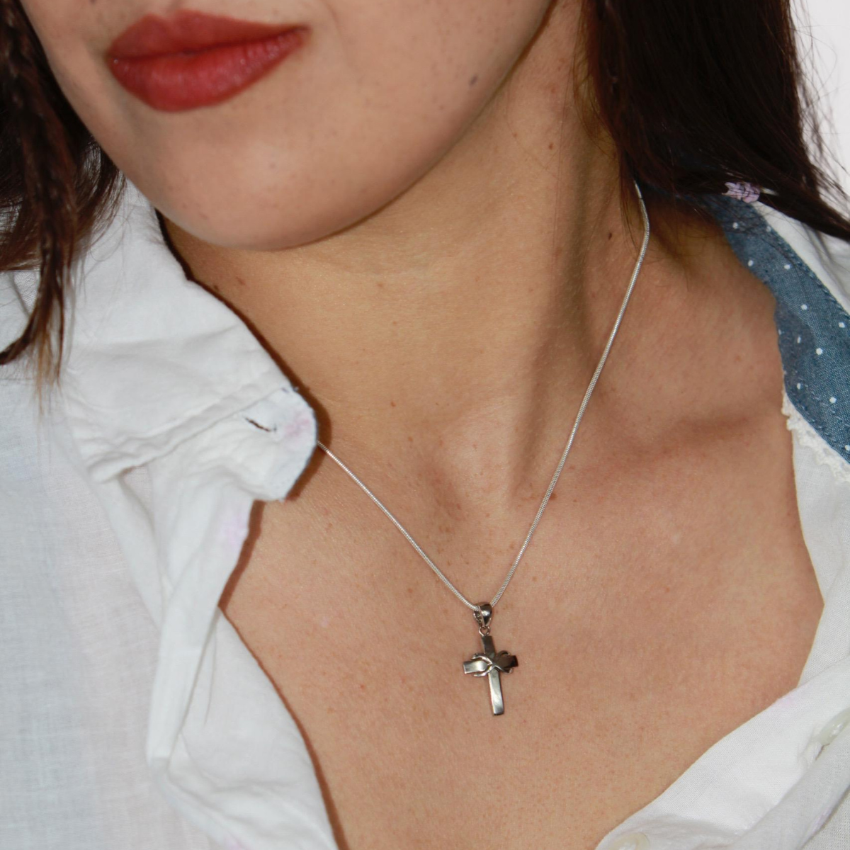 Foto 4 | Collar Cruz Crixus Joyería Plata .925 Piedra Zirconia