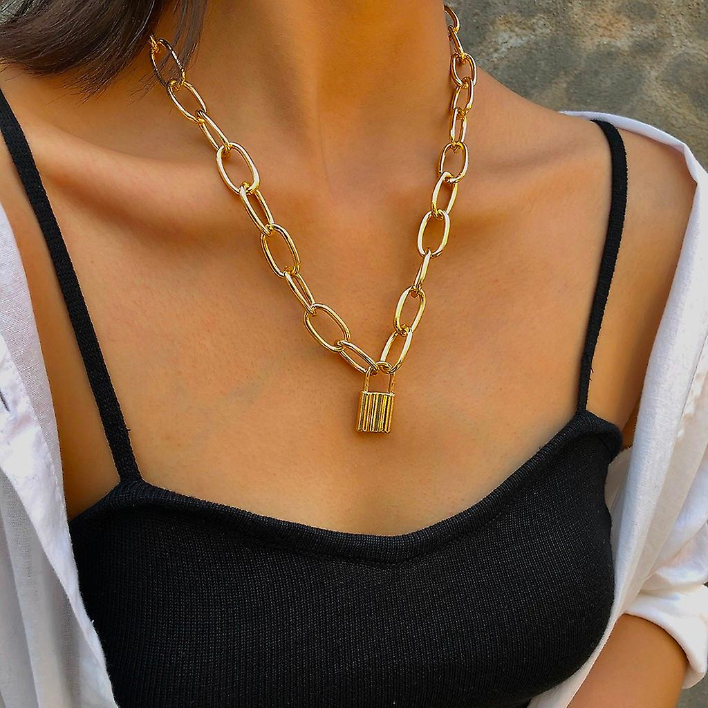 Foto 2 | Collar Huoguo Vintage Con Cadena Grande Metalizada Dorada - Venta Internacional.