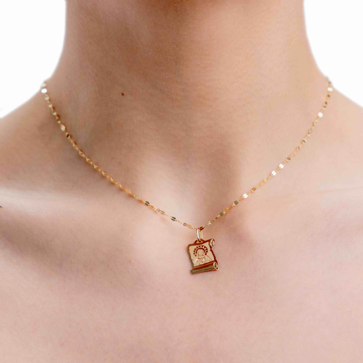 Foto 3 pulgar | Medalla del Sagrado Corazón de Oro de 10 k