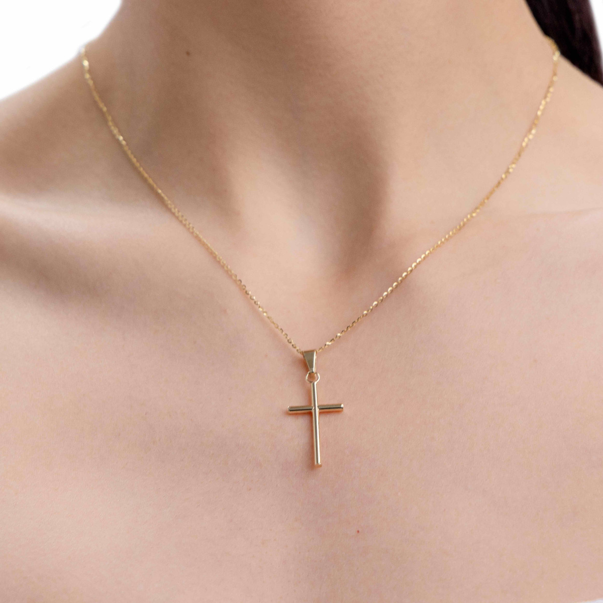 Foto 3 pulgar | Dije de Cruz Oro 14k