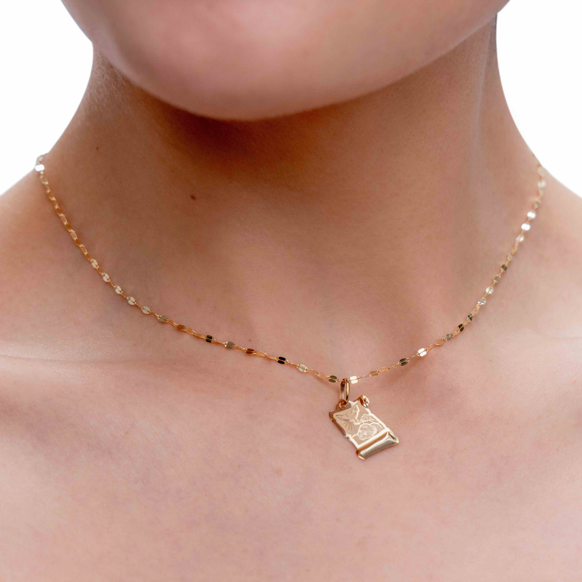 Foto 4 pulgar | Collar con Medalla de Bautizo Italiana de Oro de 14k