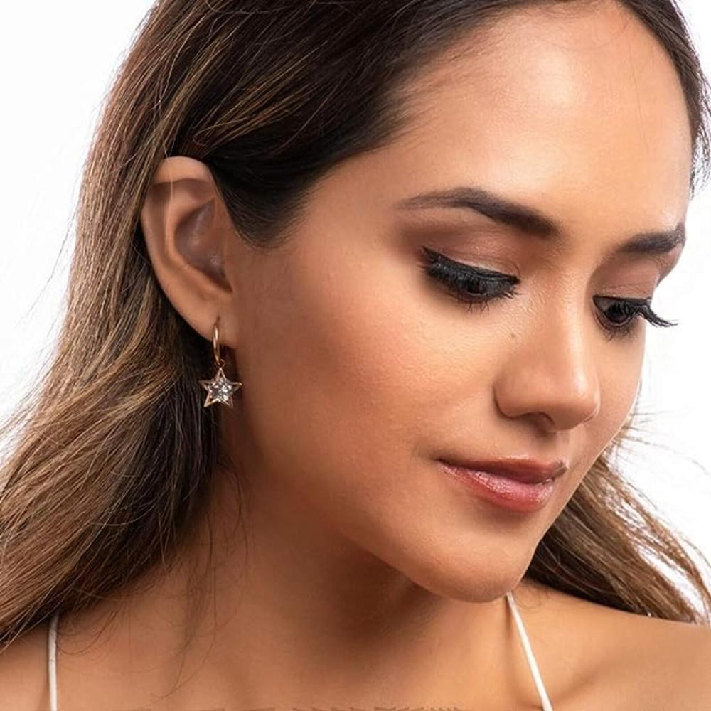 Foto 4 pulgar | Aretes de Mujer Arracadas con Estrellas Colgantes Luckyly, Modelo Cira