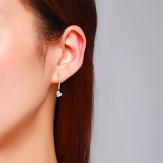 Foto 3 | Aretes Huggies Colgante con Corazón