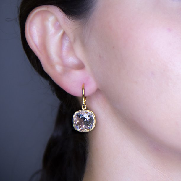 Foto 4 pulgar | Aretes Cuadrados Baño de Oro Swarovski