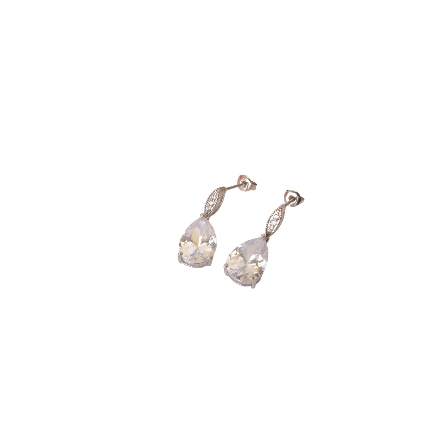 Aretes de Zirconia Plateados Forma Diamante