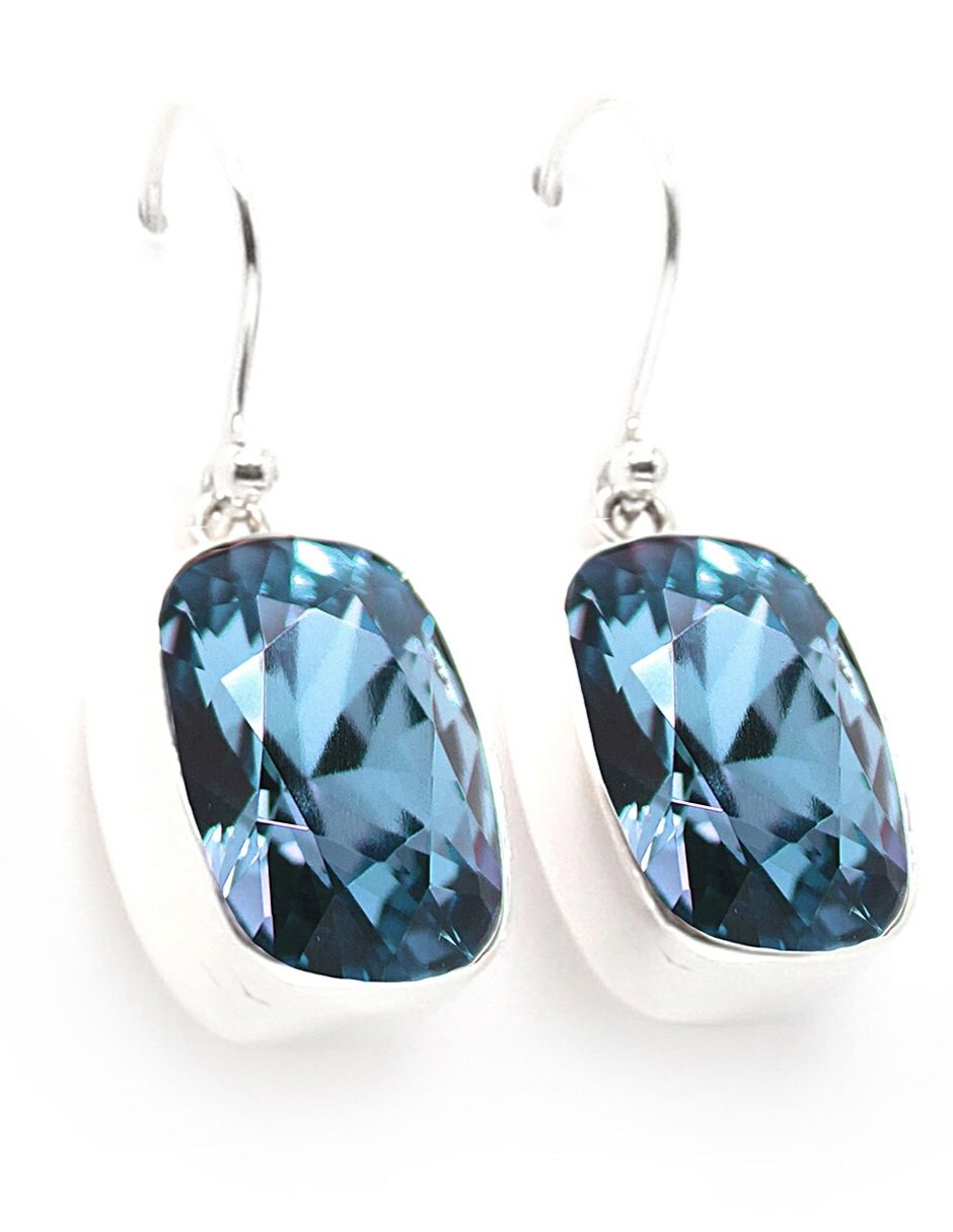 Aretes Joyería Zvezda ZAR-BAG18-AQU-G Baguette Aquamarine Gancho con Plata