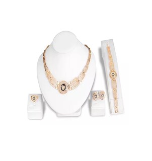 Foto 2 | Collar + Aretes + Anillo + Pulsera de Bisutería color Dorado para Mujer