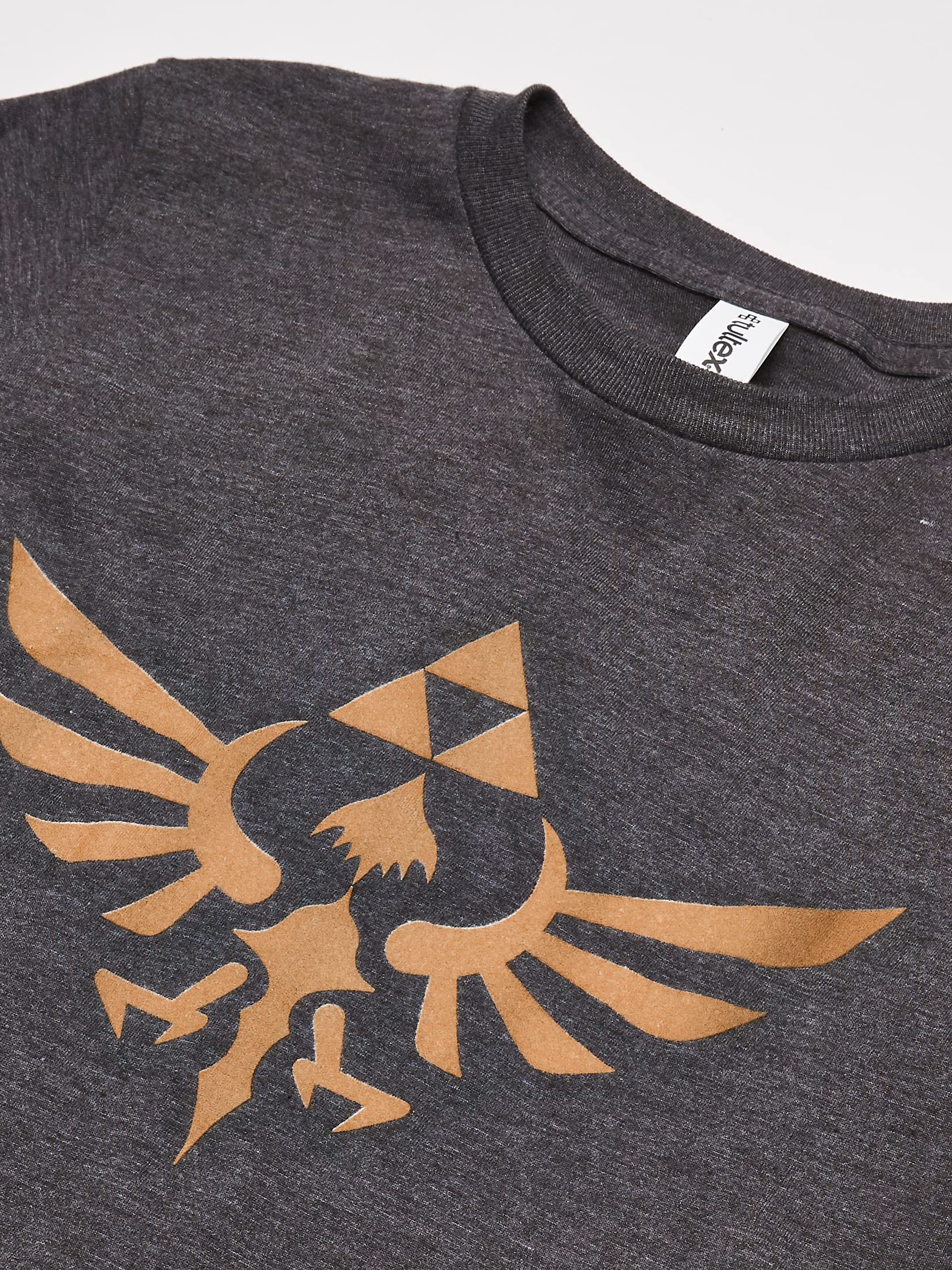 Foto 2 | Camiseta Nintendo Triumphant Triforce Para Niño Talla M - Venta Internacional.