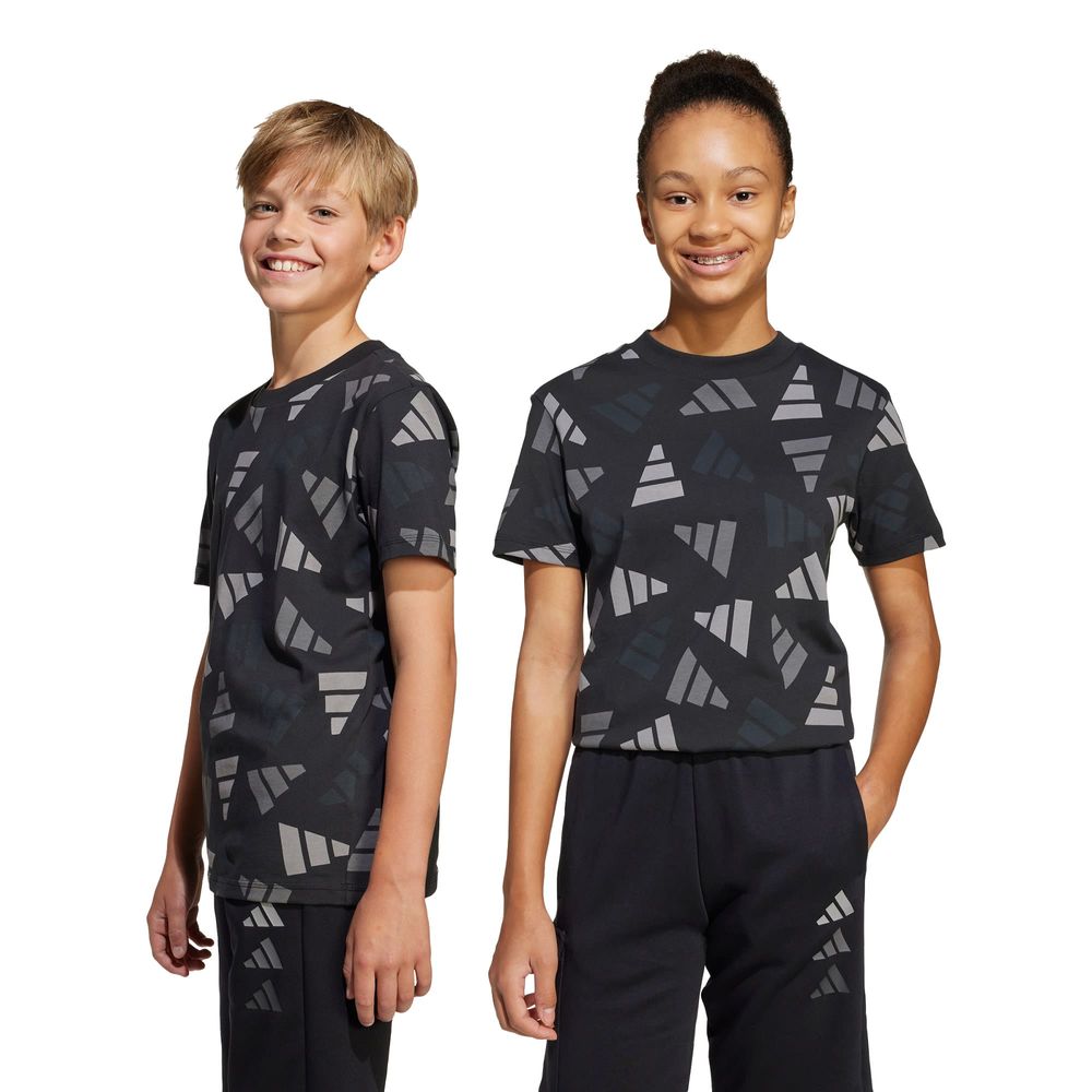 Foto 4 pulgar | Playera J  Clbrtn Tee Adidas Negra para Niños